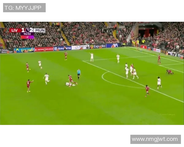 足球场上的幕后英雄：盘点历史上最强辅助球星的传奇助攻之路